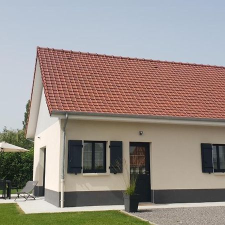 Gites Les Mondaines - Les Hirondelles Favieres  Exterior photo